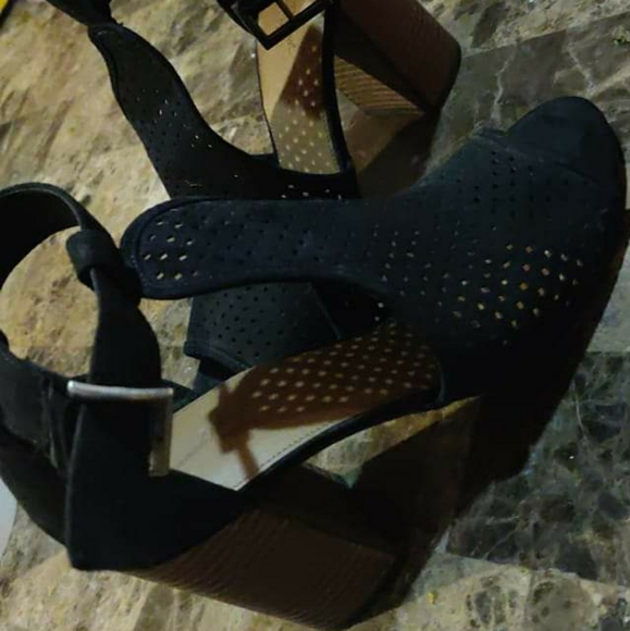 Women peek toe boots - Picture 1 of 1